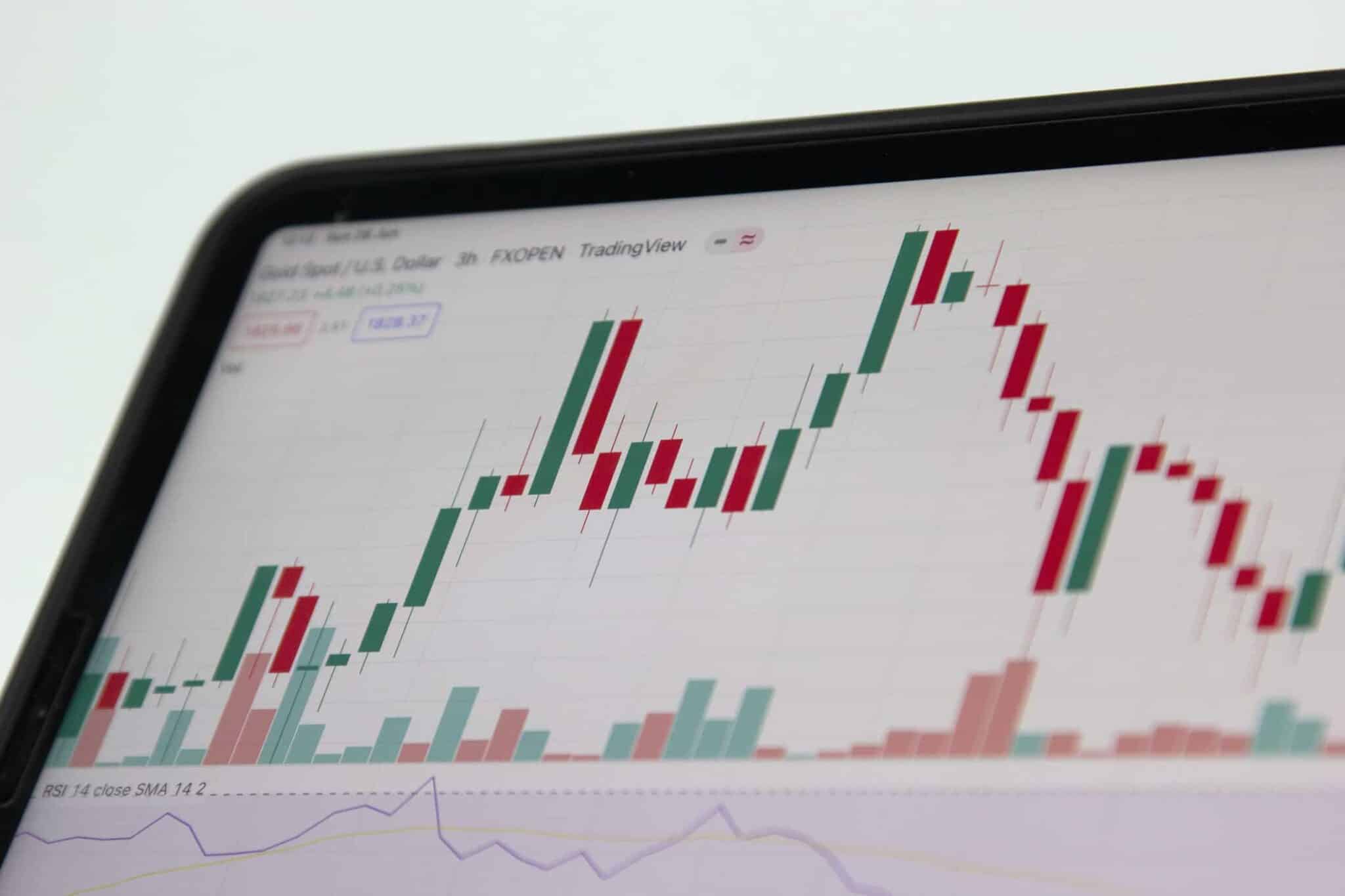 Real-Time Insights on Bitcoin Live Price and Market Trends